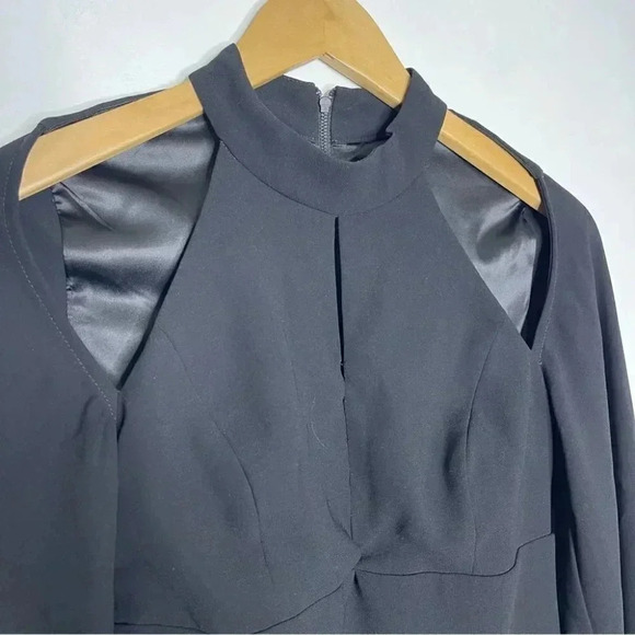 Bardot Mock-neck Cold-shoulder Cut Out Sheath Dress Size 4 XS - Picture 7 of 11